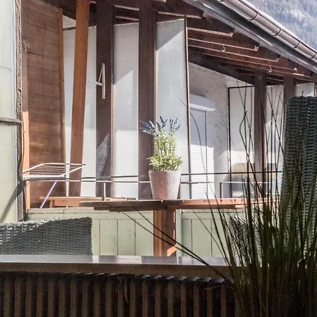 1 * Kitzbuhel