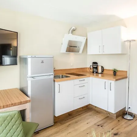 1 Apartamento *